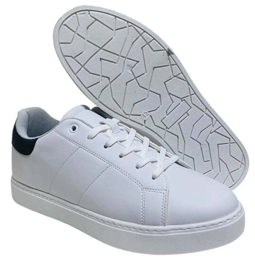 MILAN SİYAH DERİ GÖRÜNÜMLÜ MESH ASTARLI ERKEK SNEAKER - 9002