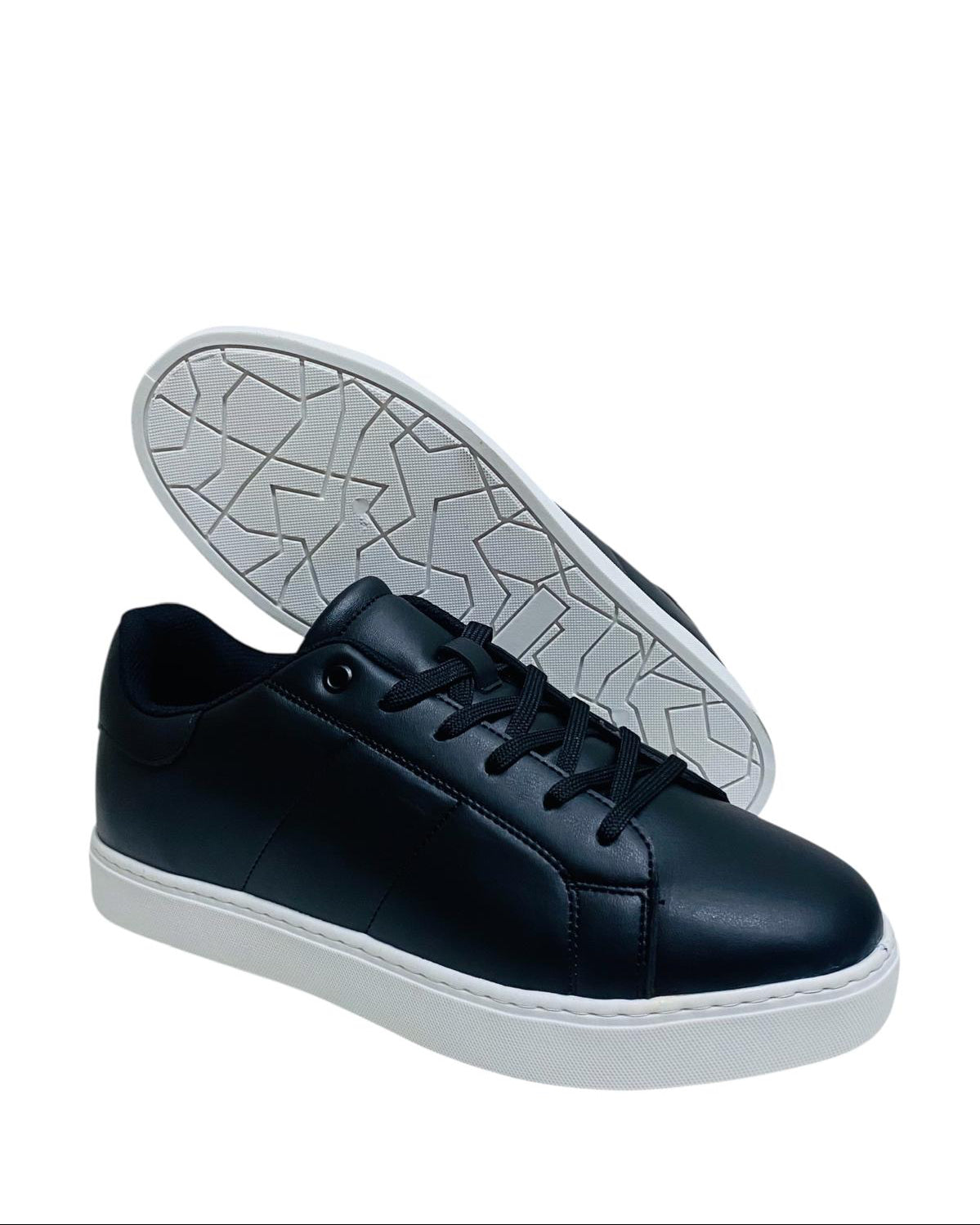 STELLA PENDENZA - MILAN SİYAH DERİ GÖRÜNÜMLÜ MESH ASTARLI ERKEK SNEAKER - 9002